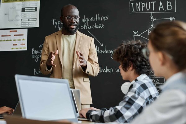 Quels avantages le LMS apporte-t-il à l'apprentissage flexible ?